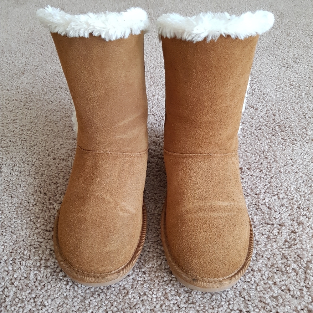 Minnetonka Winter boots